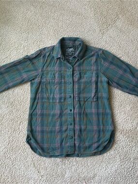 REI Green Plaid Button-Down Shirt with Maroon Accents